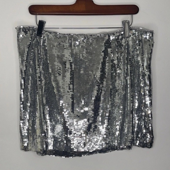 Silver Full Sequin Mini Skirt Sparkle shine Size XL Shiny By Nature Lined Zip - Picture 1 of 6
